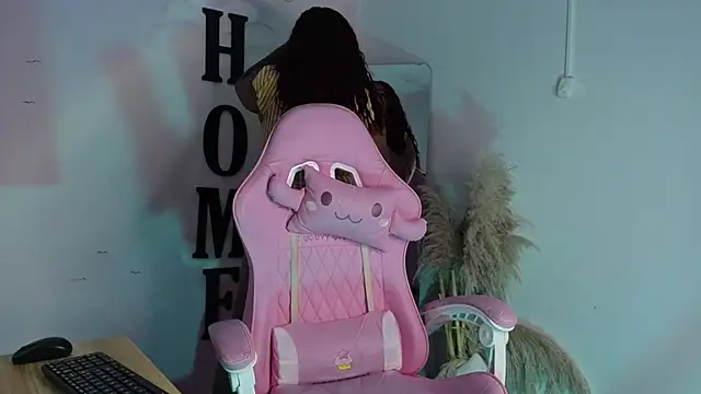 Catherine Smith  online show from 09.22.25