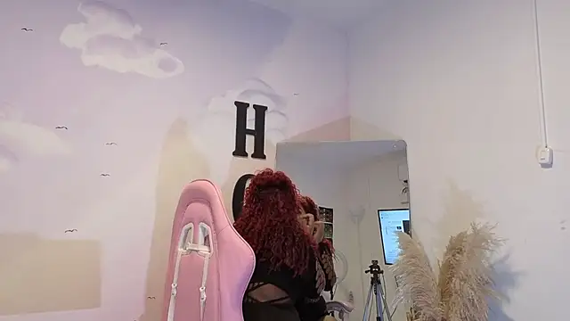 Catherine Smith  online show from 09.27.25