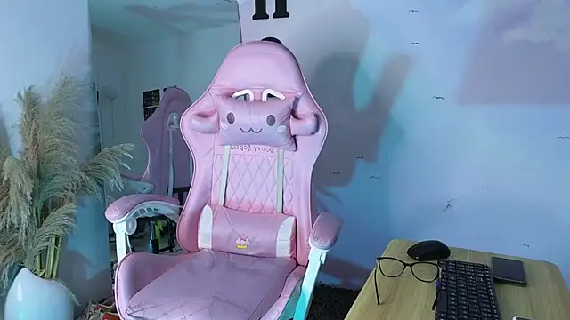 Catherine Smith  online show from 10.18.25