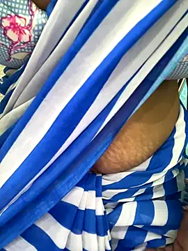 Snapshot of Hota_night chatting on 11.05.25 Hota night online show from 11.05.25