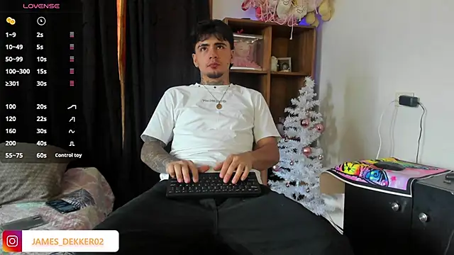 JamesDeker online show from 11.18.25