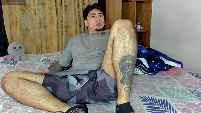 JamesDeker online show from 01.07.26