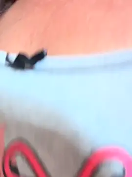 Snapshot of MaluLemos chatting on 10.10.25 MaluLemos online show from 10.10.25