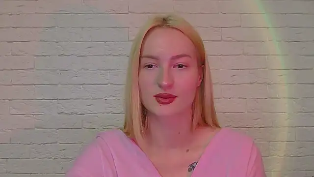 Snapshot of Alice_Sweet_01 chatting on 01.05.26 Alice Sweet 01 online show from 01.05.26