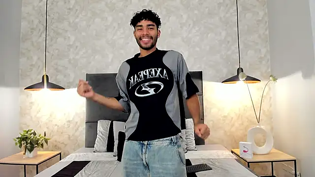 RaphaelDufort online show from 11.17.25