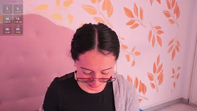 Snapshot of Ginevra_esposito chatting on 03.24.26 Ginevra esposito online show from 03.24.26