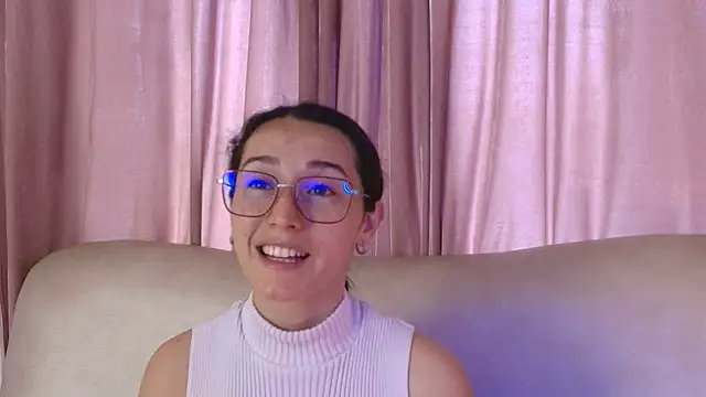 Snapshot of Ginevra_esposito chatting on 04.07.26 Ginevra esposito online show from 04.07.26