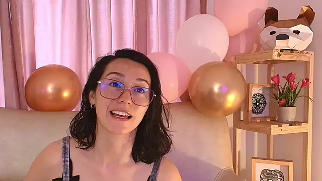 Snapshot of Ginevra_esposito chatting on 04.13.26 Ginevra esposito online show from 04.13.26