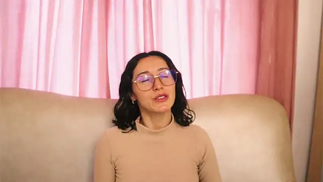 Ginevra esposito online show from 05.22.26