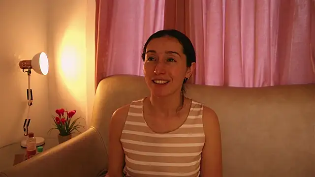 Snapshot of Ginevra_esposito chatting on 06.08.26 Ginevra esposito online show from 06.08.26