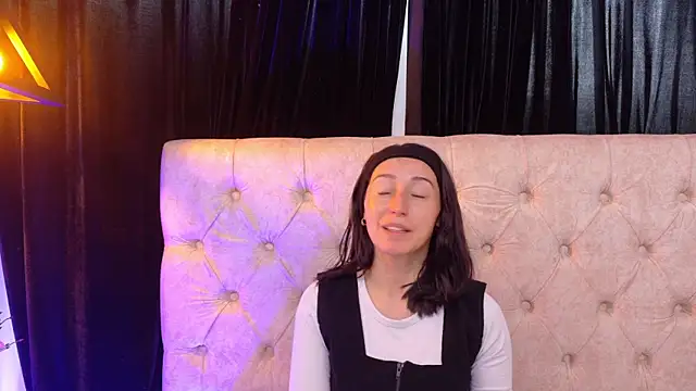 Snapshot of Ginevra_esposito chatting on 07.08.26 Ginevra esposito online show from 07.08.26