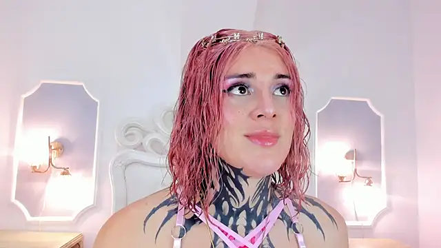 Snapshot of mystikdoll chatting on 09.15.25 mystikdoll online show from 09.15.25
