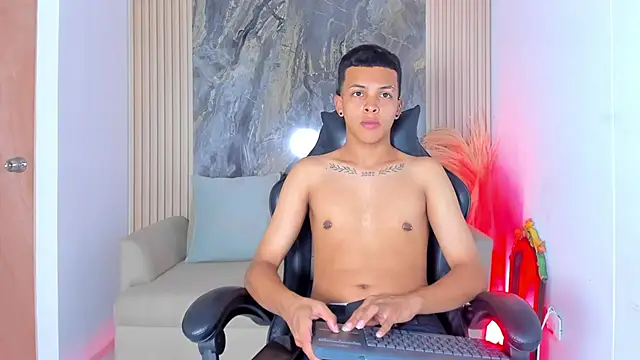 ThiagoCollin online show from 09.15.25