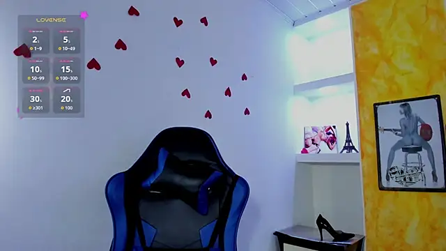 Raven Rouge  online show from 03.21.26