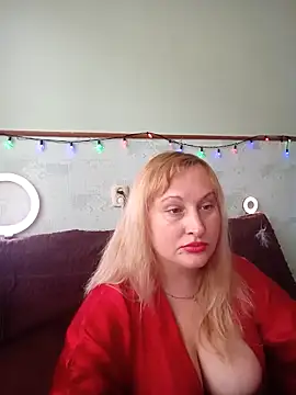 XHelenaX90 online show from 03.14.25