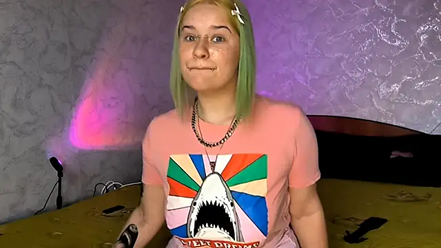 NeonNectar  online show from 10.07.25