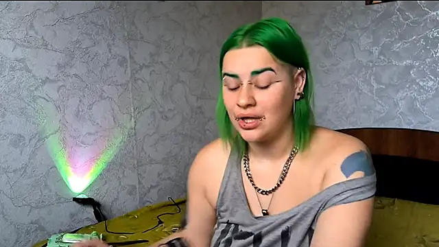 NeonNectar  online show from 10.15.25