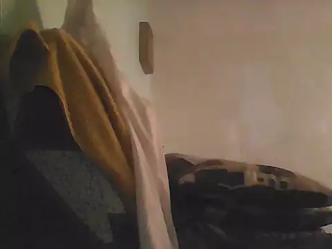 Snapshot of XaviGomez-87 chatting on 09.21.25 XaviGomez-87 online show from 09.21.25