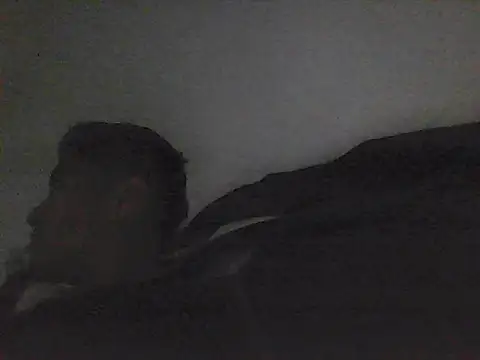 Snapshot of XaviGomez-87 chatting on 09.23.25 XaviGomez-87 online show from 09.23.25