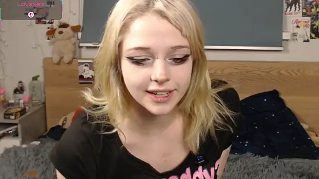 triplebakaaa online show from 12.04.25