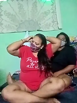 LoveOnStream online show from 11.29.25