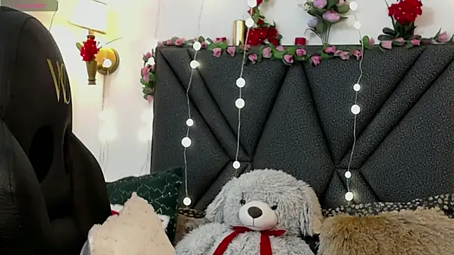 Snapshot of IndraKaur_ chatting on 06.19.26 IndraKaur online show from 06.19.26