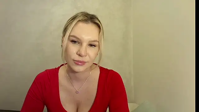 Snapshot of SadieBrilliance chatting on 09.30.25 SadieBrilliance online show from 09.30.25