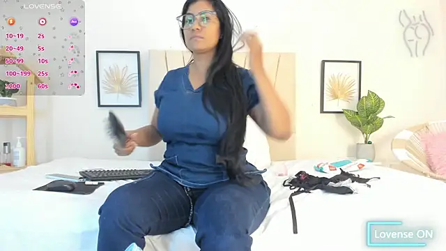  Miaa khalifa  online show from 02.03.26