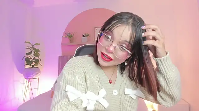 Clara Luu online show from 05.10.26