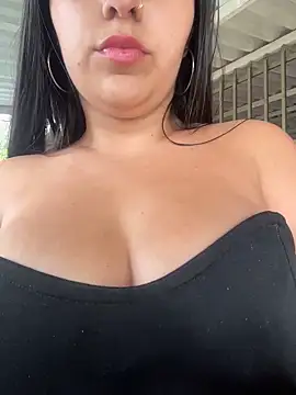 Isaa-Sweet online show from 12.04.25