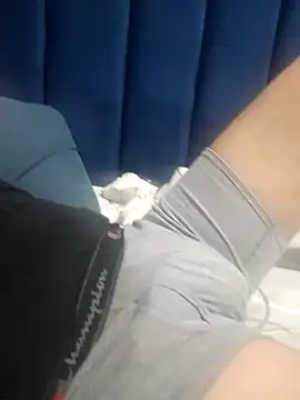 AtraCTiVoSiNguLaR online show from 09.12.25