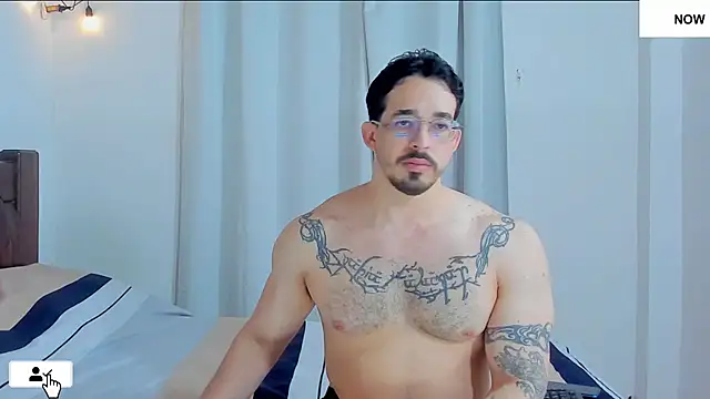 Hunter Hoott online show from 04.24.26