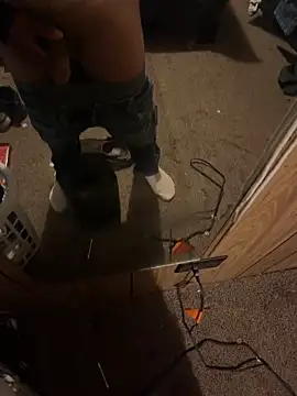 Snapshot of Mauro348 chatting on 10.26.25 Mauro348 online show from 10.26.25