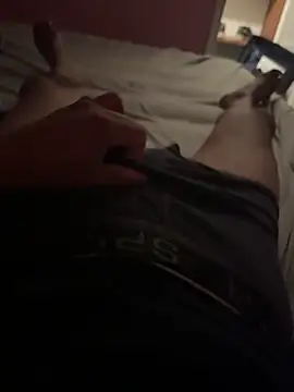 Snapshot of Mauro348 chatting on 12.19.25 Mauro348 online show from 12.19.25