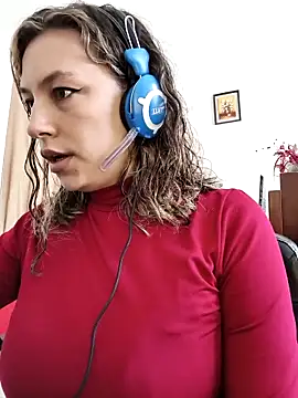 AlanaDesire online show from 10.04.25