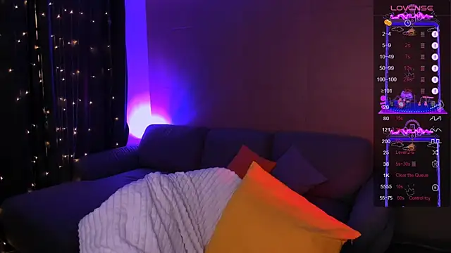 AnyaTaylor  online show from 04.15.26