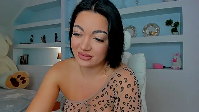 Snapshot of juicyjulie_ chatting on 09.27.25 juicyjulie  online show from 09.27.25