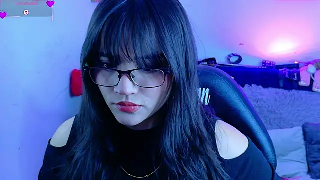 MiaVelvetDoll online show from 09.17.25