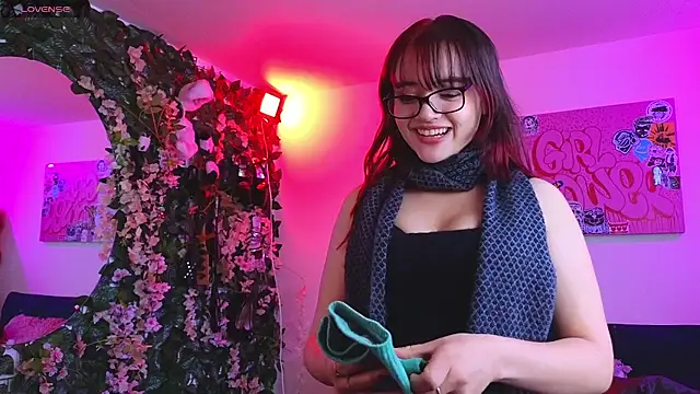 MiaVelvetDoll online show from 02.04.26