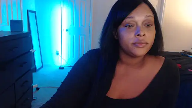 Snapshot of CelinaVaughn chatting on 10.31.25 CelinaVaughn online show from 10.31.25