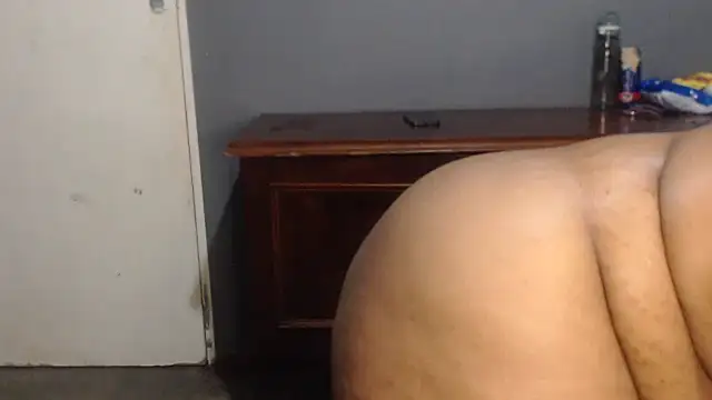 SEXYHUGEASS21 online show from 12.05.25