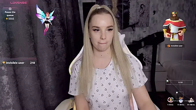 KiraKrox online show from 11.12.25