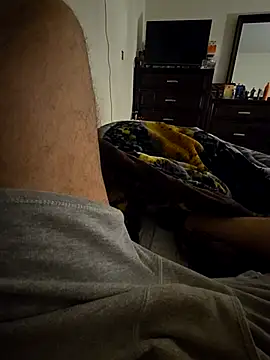 Snapshot of Caneloo1 chatting on 12.01.25 Caneloo1 online show from 12.01.25