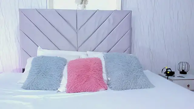 Victoria Guzman online show from 02.09.26