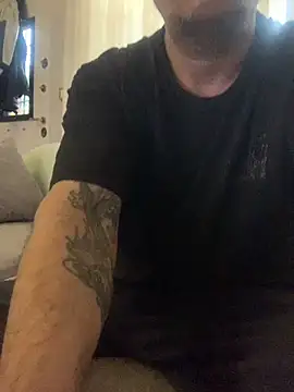 BurcuMertizmir online show from 10.26.25