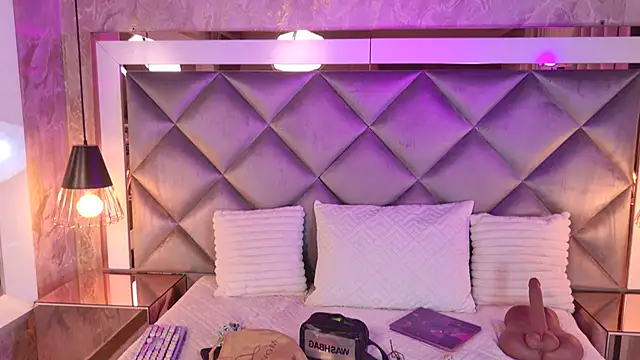 gemma sm online show from 11.15.25