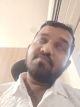 Snapshot of VJ17 chatting on 05.16.26 VJ17 online show from 05.16.26