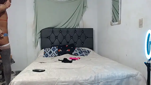 Snapshot of Angeliicaxx chatting on 09.26.25 Angeliicaxx online show from 09.26.25