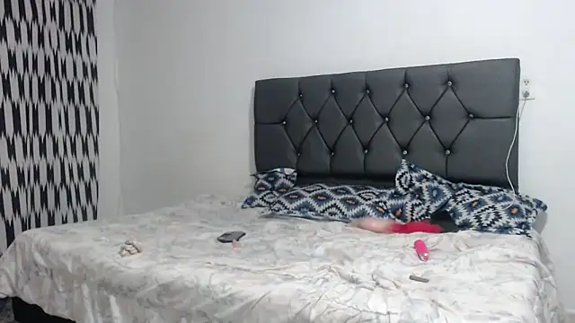 Snapshot of Angeliicaxx chatting on 10.07.25 Angeliicaxx online show from 10.07.25