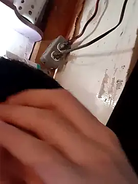 Snapshot of LUISSLEONN0958 chatting on 09.16.25 LUISSLEONN0958 online show from 09.16.25